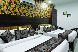 Hotel Royals Grand Galaxy